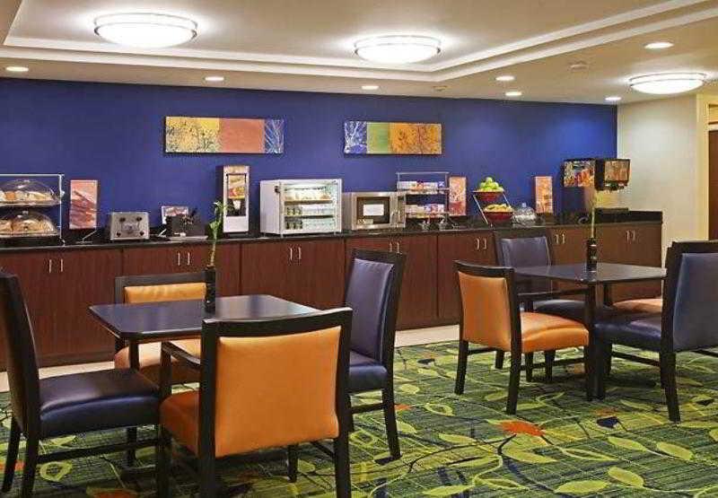 Fairfield By Marriott Inn & Suites Raynham Middleborough/Plymouth Restaurante foto
